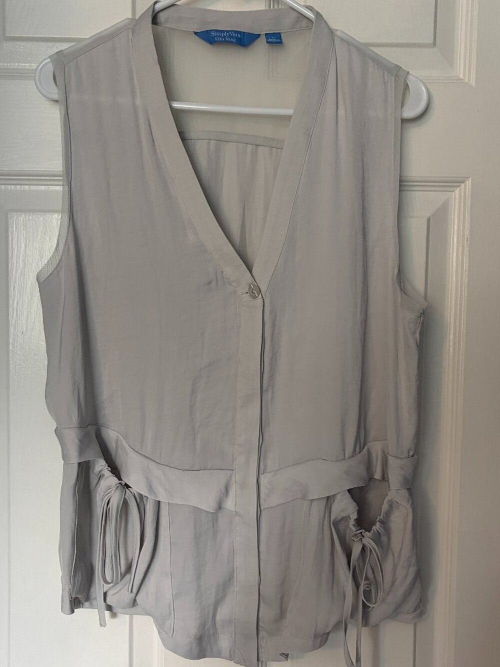 Simply Vera Vera Wang Sheer Gray Top Womens Size L Sleeveless Pockets